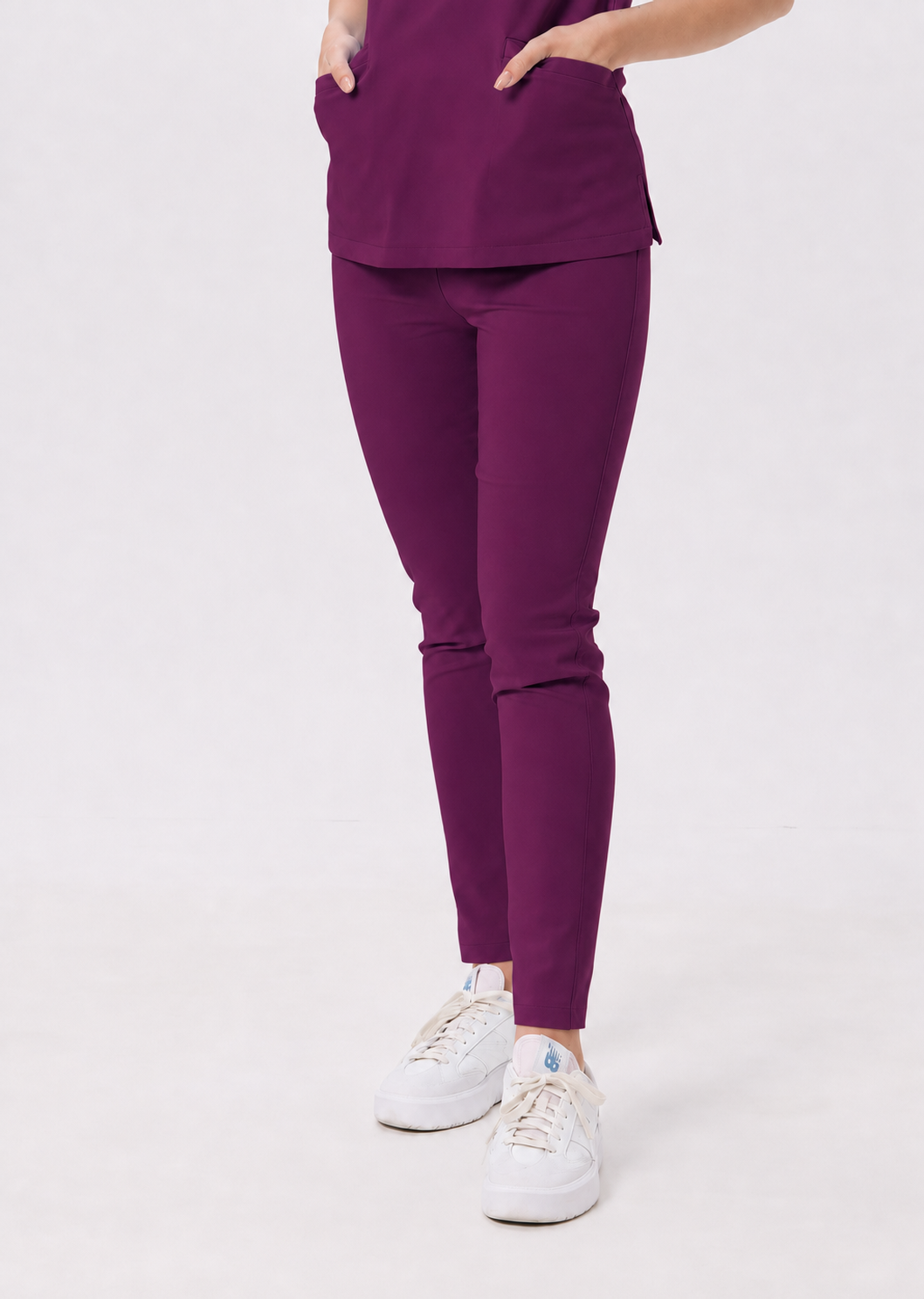 Dámské zdravotnické kalhoty skinny Ella, barva švestková, zepředu